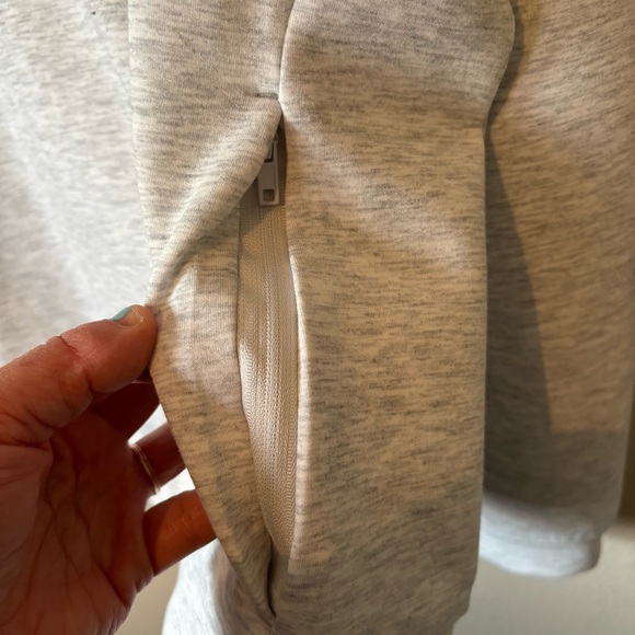 Yogalicious Quarter Zip - Picture 2 of 4